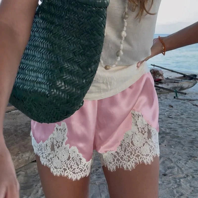 Pantalones cortos de satén y encaje Janice