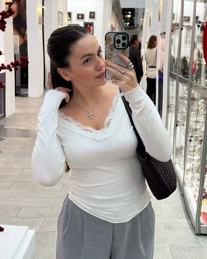 Top de encaje con cuello en V Aurora