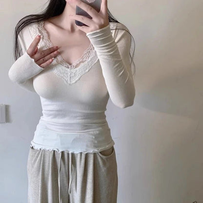 Top de encaje con cuello en V Aurora