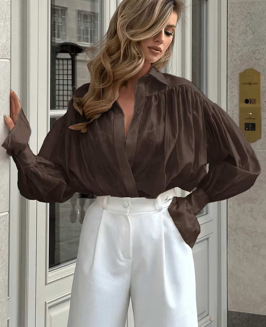 Blusa translúcida abotonada Brielle