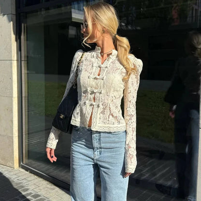 Blusa de encaje de manga larga Suzan