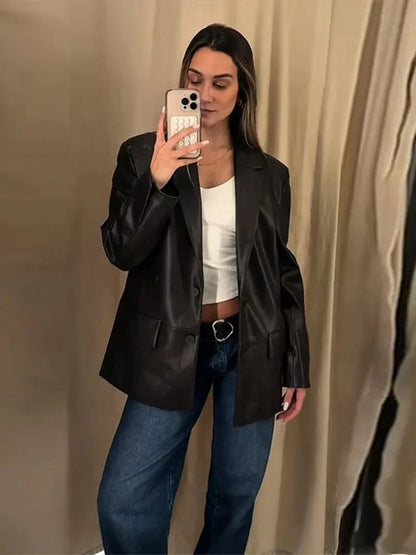 Blazer de cuero vegano