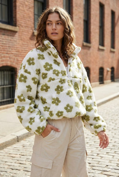 SUDADERA CON FORRO POLAR Y ESTAMPADO FLORAL